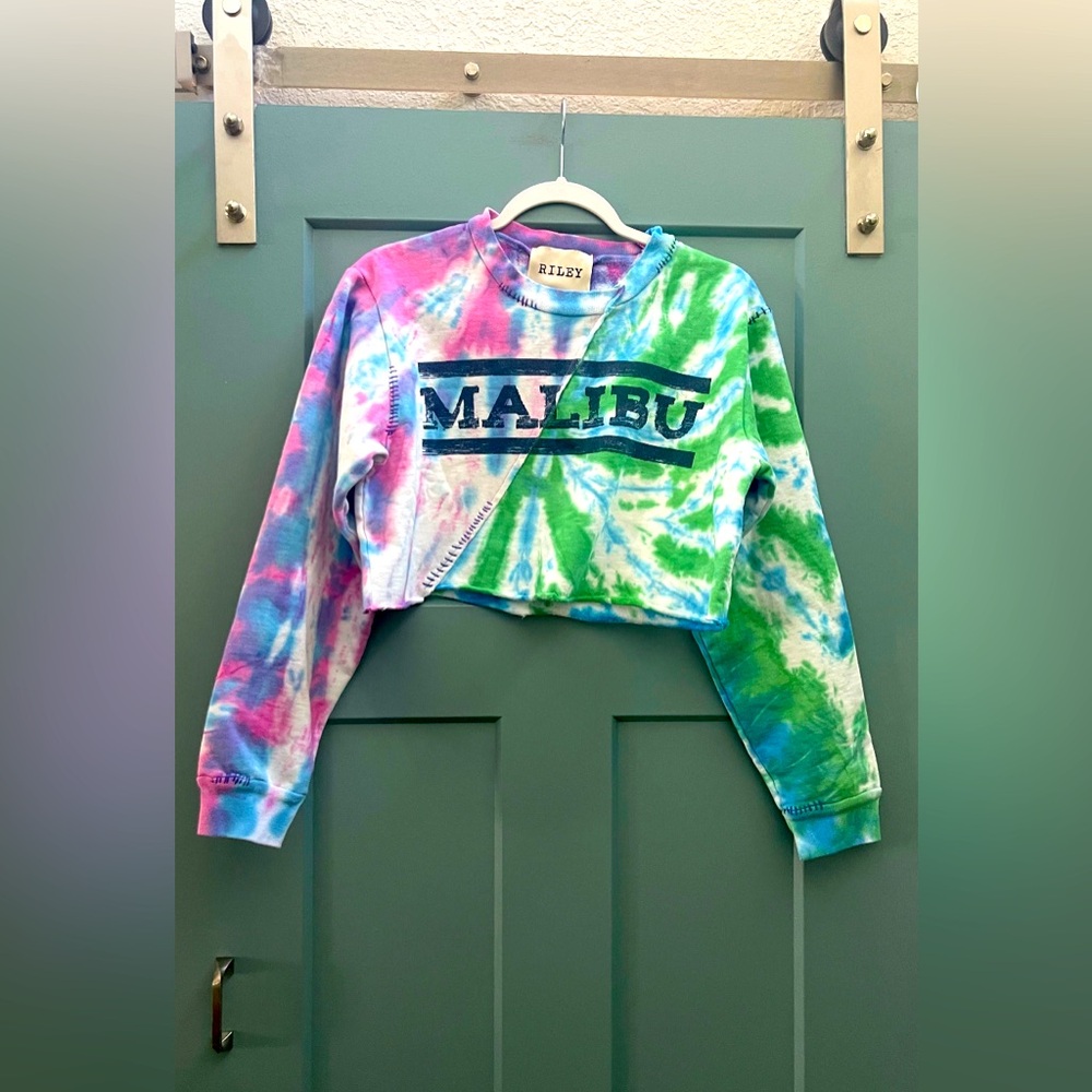 M021 / Free People x RILEY collab *Viral Cropped Patchwork Malibu Crewneck / M/L